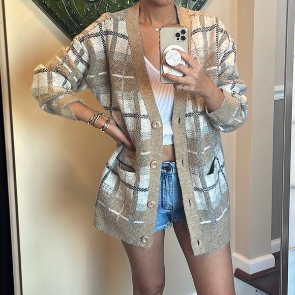 Cyrus Plaid Print Front Button Cardigan Coat NWT Taupe Grey - Picture 1 of 7